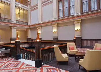 Hilton Garden Inn Milwaukee Downtown hotel thumbnail 3