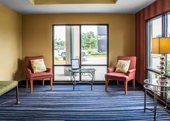 Econo Lodge Ankeny - Des Moines hotel thumbnail 3