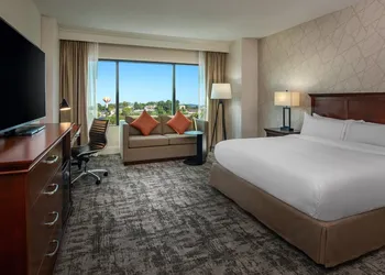 Hilton Greenville hotel thumbnail 4