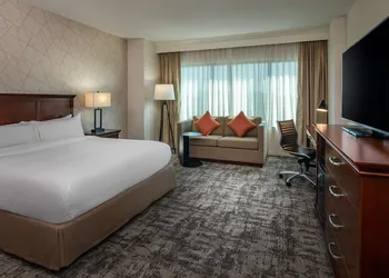 Hilton Greenville hotel thumbnail 7