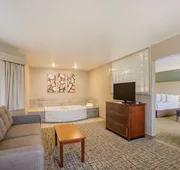 Best Western Harbour Pointe Lakefront hotel detail image 4