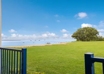 Best Western Harbour Pointe Lakefront hotel thumbnail 7