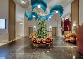 Sofitel Montreal Golden Mile hotel thumbnail 2