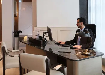 Sofitel Montreal Golden Mile hotel thumbnail 7