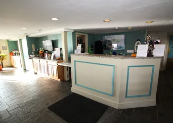 Ocean Club on Smuggler's Beach hotel thumbnail 2