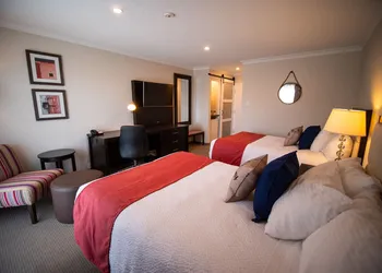 Oak Island Resort & Conference Centre hotel thumbnail 4