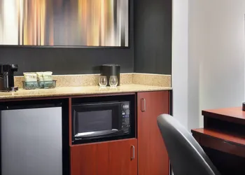 Courtyard by Marriott Raleigh Midtown hotel thumbnail 4