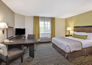 Candlewood Suites Indianapolis by IHG hotel thumbnail 6