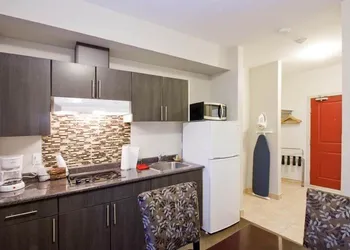 Travelodge by Wyndham Kindersley hotel thumbnail 3