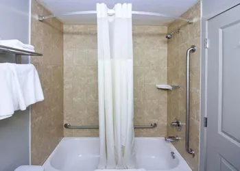 Travelodge by Wyndham Kindersley hotel thumbnail 6