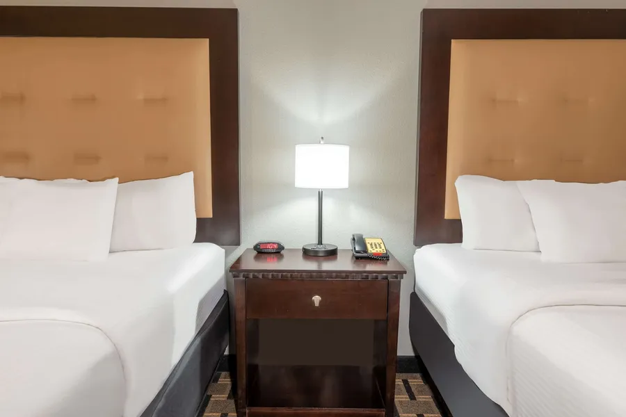 La Quinta Inn & Suites by Wyndham Mt. Pleasant hotel detail image 6