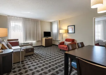 TownePlace Suites by Marriott Vincennes hotel thumbnail 5