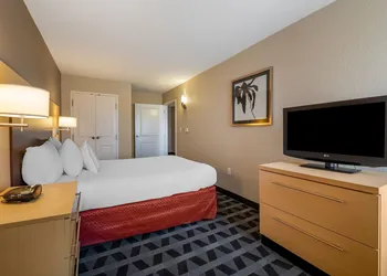 TownePlace Suites by Marriott Vincennes hotel thumbnail 6