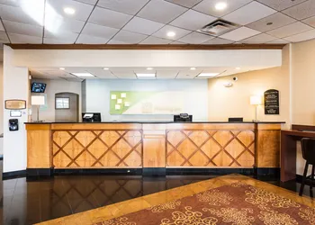 Holiday Inn South Plainfield-Piscataway by IHG hotel thumbnail 2