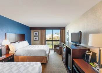 Holiday Inn South Plainfield-Piscataway by IHG hotel thumbnail 6