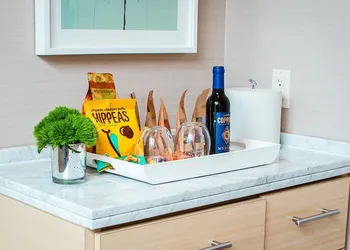 Kimpton Hotel Wilshire by IHG hotel thumbnail 3