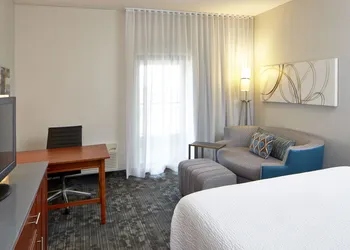 Courtyard by Marriott Bloomington by Mall of America hotel thumbnail 5