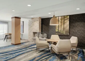 Fairfield Inn & Suites by Marriott New Buffalo hotel thumbnail 3