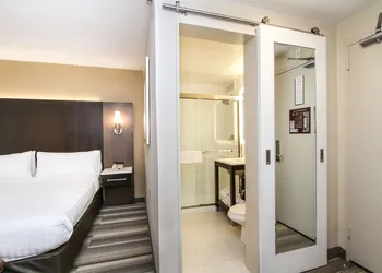 Holiday Inn Express San Diego Downtown by IHG hotel thumbnail 2