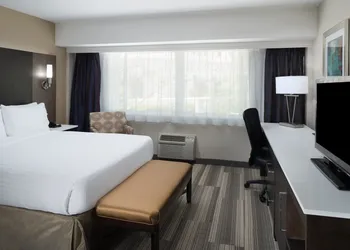Holiday Inn Express San Diego Downtown by IHG hotel thumbnail 8
