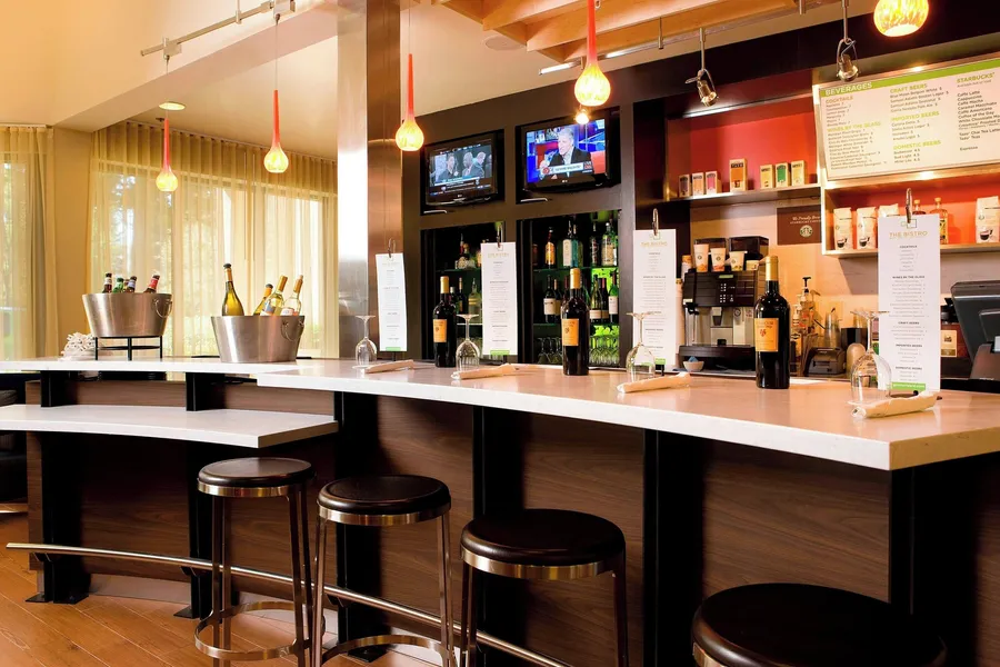 Courtyard by Marriott Sacramento Airport Natomas hotel detail image 2