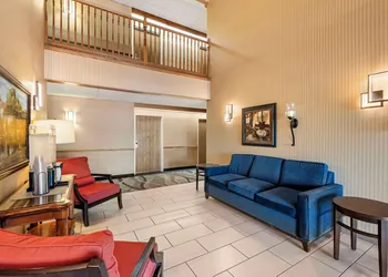 Comfort Inn Albert Lea at Trails Travel Center hotel thumbnail 2