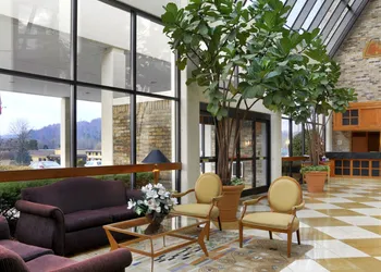 DoubleTree by Hilton Hotel Oak Ridge - Knoxville hotel thumbnail 2