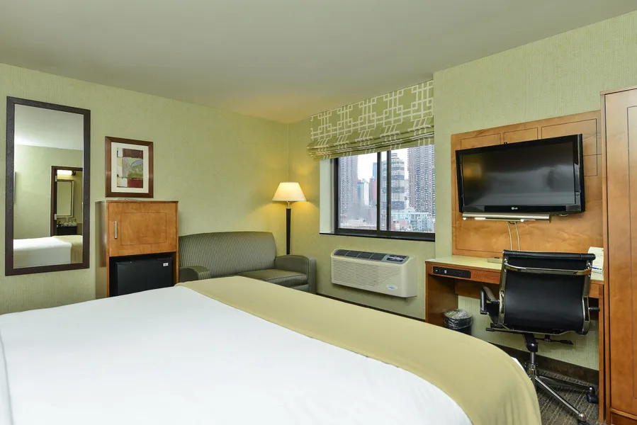 Holiday Inn Express New York - Manhattan West Side by IHG hotel detail image 2