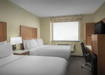 Holiday Inn Express New York - Manhattan West Side by IHG hotel thumbnail 7