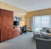 Courtyard by Marriott York hotel detail image 7