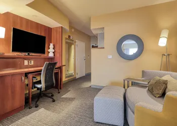 Courtyard by Marriott York hotel thumbnail 8