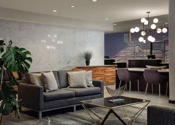 Hampton Inn Chicago Downtown/Magnificent Mile hotel thumbnail 2