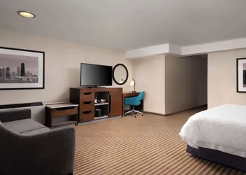 Hampton Inn Chicago Downtown/Magnificent Mile hotel thumbnail 6