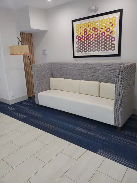 Holiday Inn Express & Suites San Antonio-West-SeaWorld Area by IHG hotel detail image 2