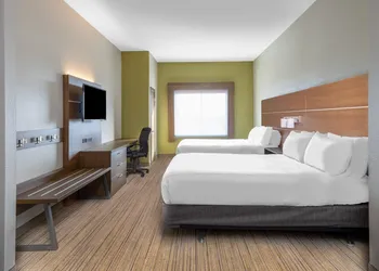 Holiday Inn Express & Suites Dallas East - Fair Park by IHG hotel thumbnail 7