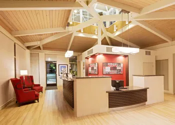 Ramada by Wyndham Santa Barbara hotel thumbnail 3