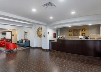 Comfort Inn & Suites Cave City hotel thumbnail 4