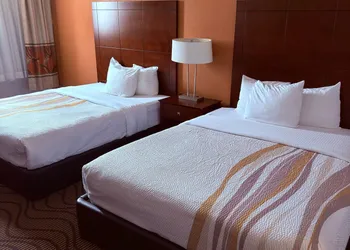 Mountain Valley Inn & Suites hotel thumbnail 3