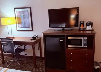 Mountain Valley Inn & Suites hotel thumbnail 8