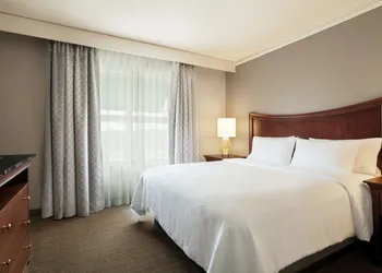 Embassy Suites by Hilton Brunswick hotel thumbnail 7