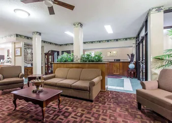 Baymont by Wyndham Manning hotel thumbnail 4