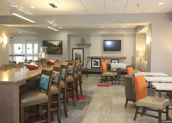 Hampton Inn Owego hotel thumbnail 2