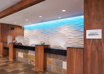 Courtyard by Marriott King Kamehameha's Kona Beach Hotel hotel thumbnail 3