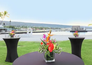 Courtyard by Marriott King Kamehameha's Kona Beach Hotel hotel thumbnail 4