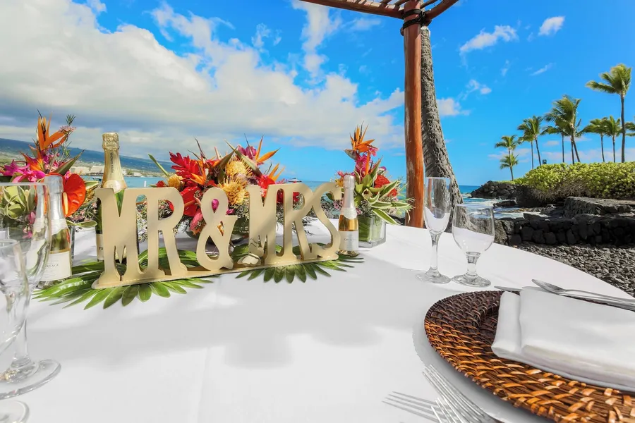Courtyard by Marriott King Kamehameha's Kona Beach Hotel hotel detail image 6