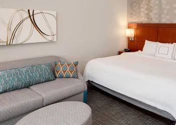 Courtyard by Marriott Pittsburgh West Homestead/Waterfront hotel thumbnail 4