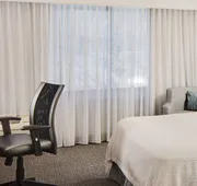 Courtyard by Marriott Pittsburgh West Homestead/Waterfront hotel detail image 7