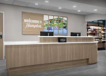 Hampton Inn Lenoir City hotel thumbnail 3