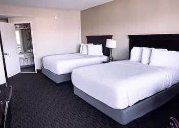 The Georgian Lakeside Resort hotel thumbnail 6