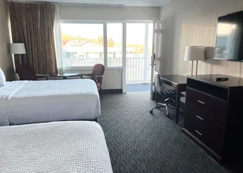 The Georgian Lakeside Resort hotel thumbnail 7